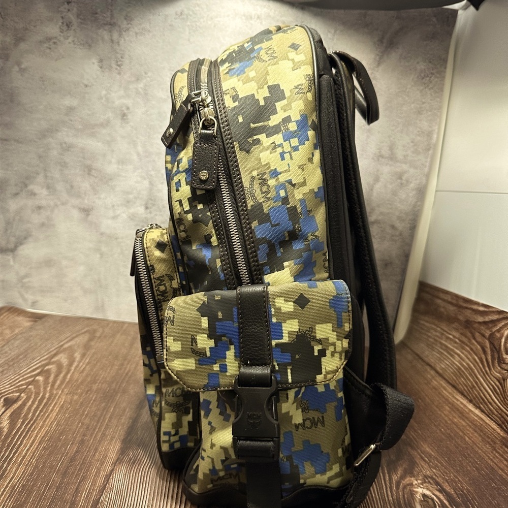 MCM 2012 Spring/Summer Camou Pop Backpack - Picture 3 of 16